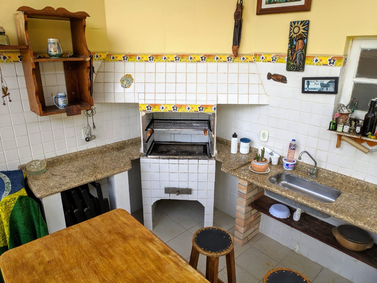 Imóvel de luxo no Urbanova: Casa em condomínio com 4 quartos, 2 suítes e 4 vagas de garagem em São José dos Campos-SP.