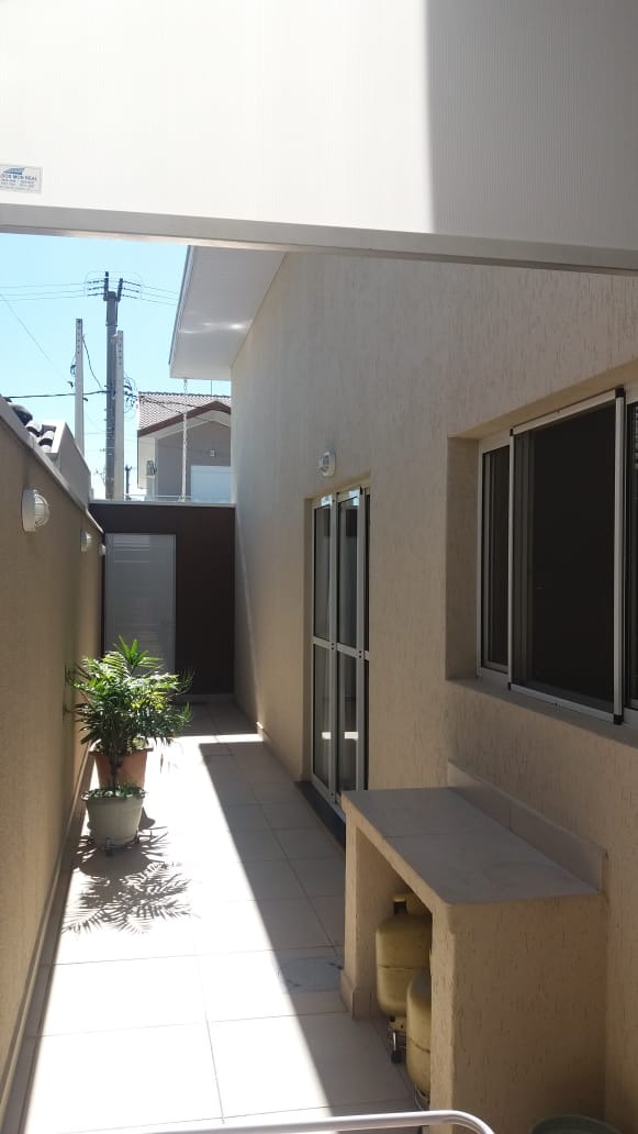 Excelente casa tem condomínio fechado no terras do vale