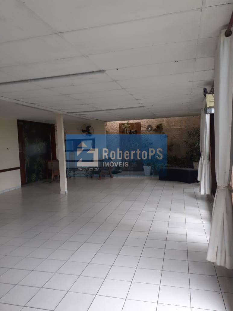 Prédio Comercial à Venda em São José dos Campos-SP: 20 Quartos, 10 Salas, 6 Banheiros, 15 Vagas de Garagem, 800m² no Jardim Bela Vista!