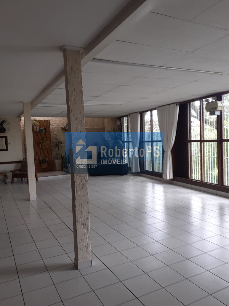 Prédio Comercial à Venda em São José dos Campos-SP: 20 Quartos, 10 Salas, 6 Banheiros, 15 Vagas de Garagem, 800m² no Jardim Bela Vista!