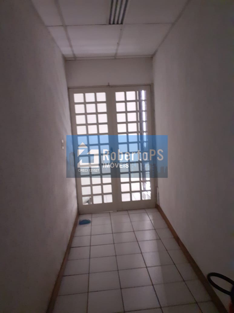 Prédio Comercial à Venda em São José dos Campos-SP: 20 Quartos, 10 Salas, 6 Banheiros, 15 Vagas de Garagem, 800m² no Jardim Bela Vista!