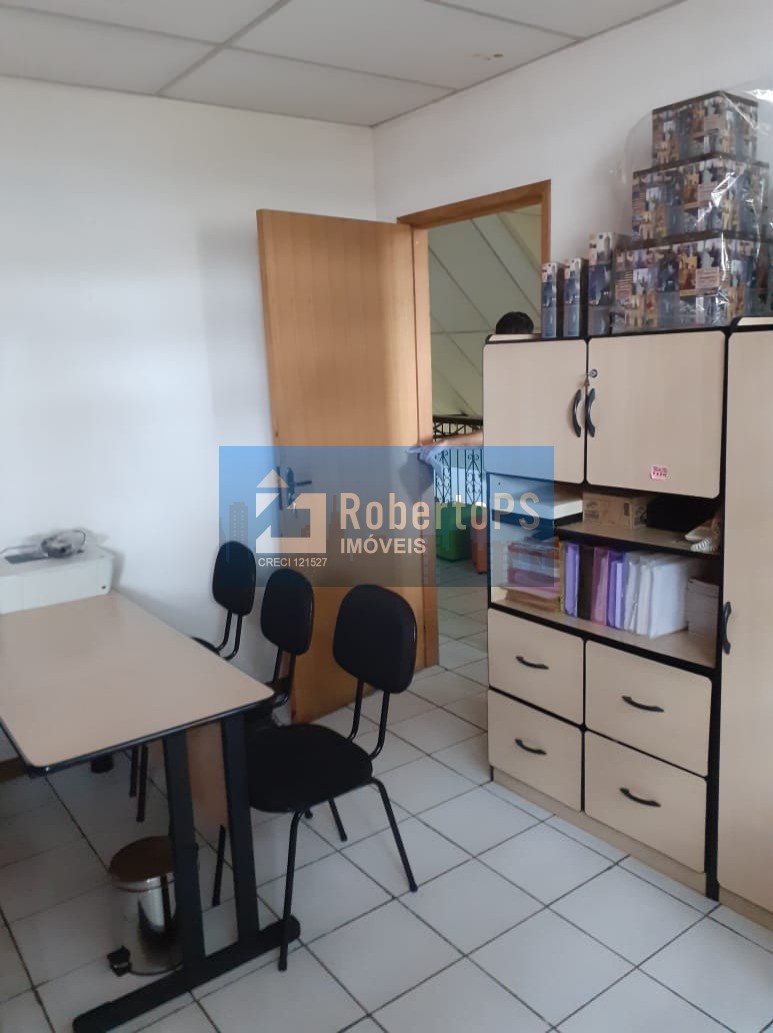 Prédio Comercial à Venda em São José dos Campos-SP: 20 Quartos, 10 Salas, 6 Banheiros, 15 Vagas de Garagem, 800m² no Jardim Bela Vista!