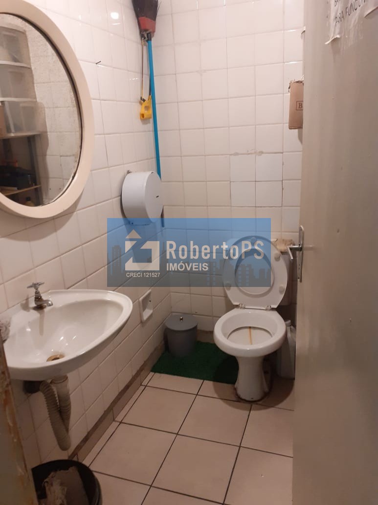 Prédio Comercial à Venda em São José dos Campos-SP: 20 Quartos, 10 Salas, 6 Banheiros, 15 Vagas de Garagem, 800m² no Jardim Bela Vista!
