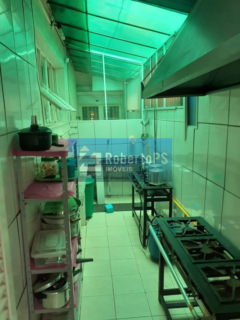 Prédio Comercial à Venda em São José dos Campos-SP: 20 Quartos, 10 Salas, 6 Banheiros, 15 Vagas de Garagem, 800m² no Jardim Bela Vista!