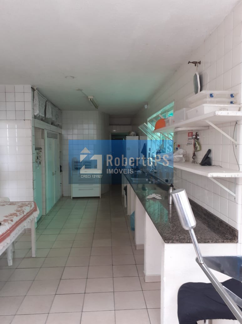 Prédio Comercial à Venda em São José dos Campos-SP: 20 Quartos, 10 Salas, 6 Banheiros, 15 Vagas de Garagem, 800m² no Jardim Bela Vista!