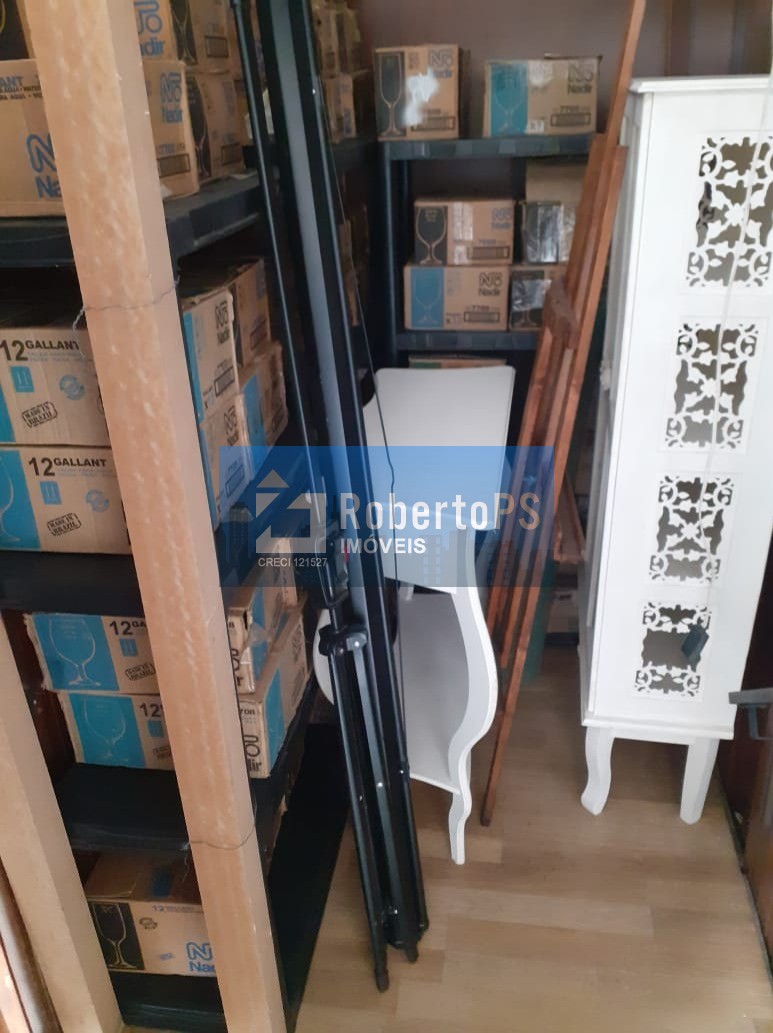 Prédio Comercial à Venda em São José dos Campos-SP: 20 Quartos, 10 Salas, 6 Banheiros, 15 Vagas de Garagem, 800m² no Jardim Bela Vista!