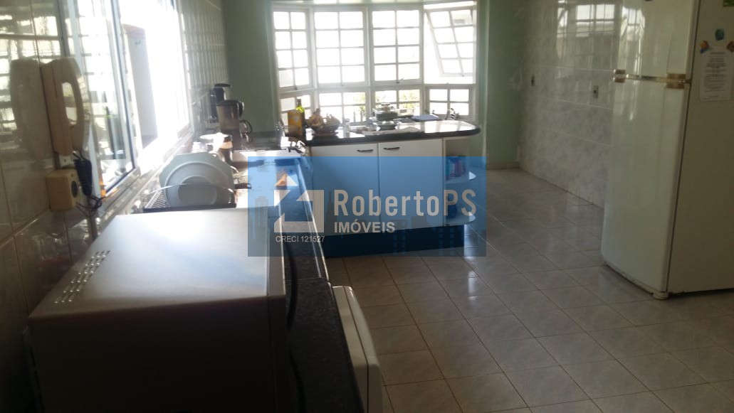 Imóvel de Luxo à Venda em Condomínio no Jardim Aquárius - São José dos Campos/SP: 4 Quartos, 2 Suítes, 4 Banheiros, 3 Vagas, 450m².