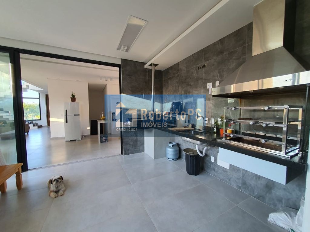 Casa de luxo no urbanova: 4 quartos, 4 suítes, 7 banheiros, 
