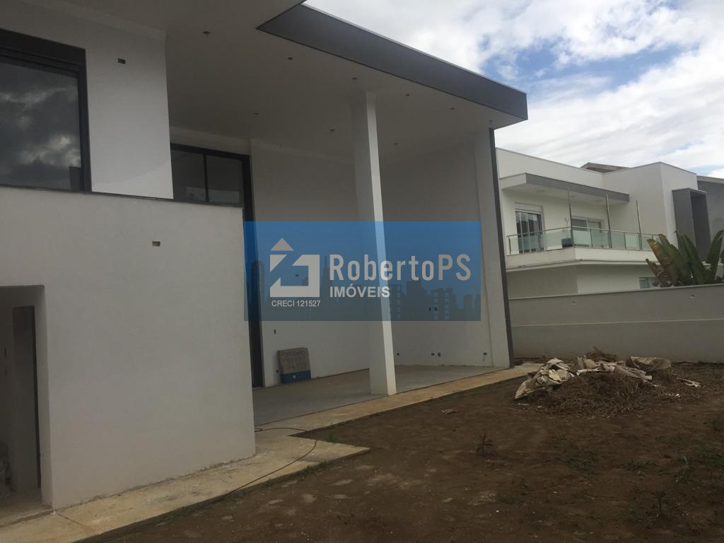 Casa de Luxo no Condomínio Urbanova: 4 Quartos, 4 Suítes, 3 Salas, 3 Vagas de Garagem e 460m² de Área em São José dos Campos-SP