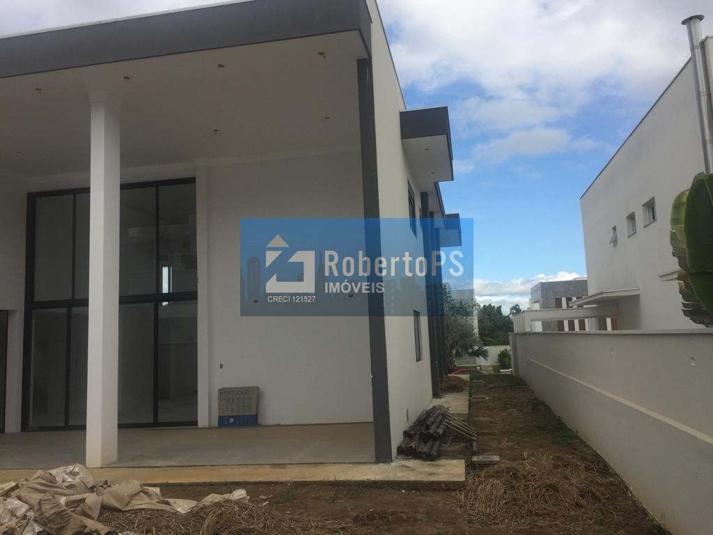 Casa de Luxo no Condomínio Urbanova: 4 Quartos, 4 Suítes, 3 Salas, 3 Vagas de Garagem e 460m² de Área em São José dos Campos-SP