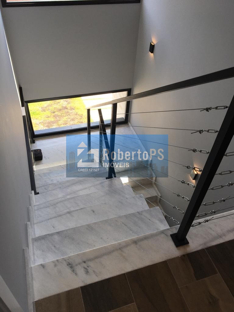 Imóvel de luxo no Urbanova: Casa em condomínio com 4 quartos, 2 suítes, 2 salas, 5 banheiros, 4 vagas de garagem e 333m².