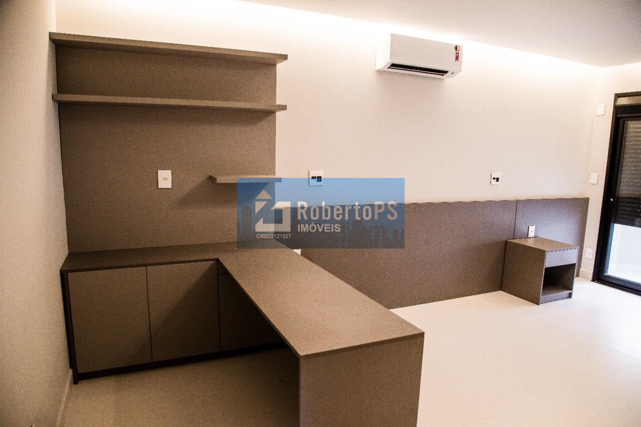 Casa de luxo à venda em condomínio no Jardim das Colinas, São José dos Campos-SP: 7 quartos, 6 suítes, 3 salas, 9 banheiros, 3 vagas, 700m².