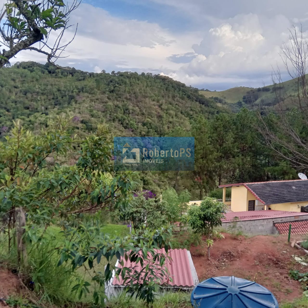 Chácara de 24000m2 (1 alqueire) com localização e vista maravilhosa