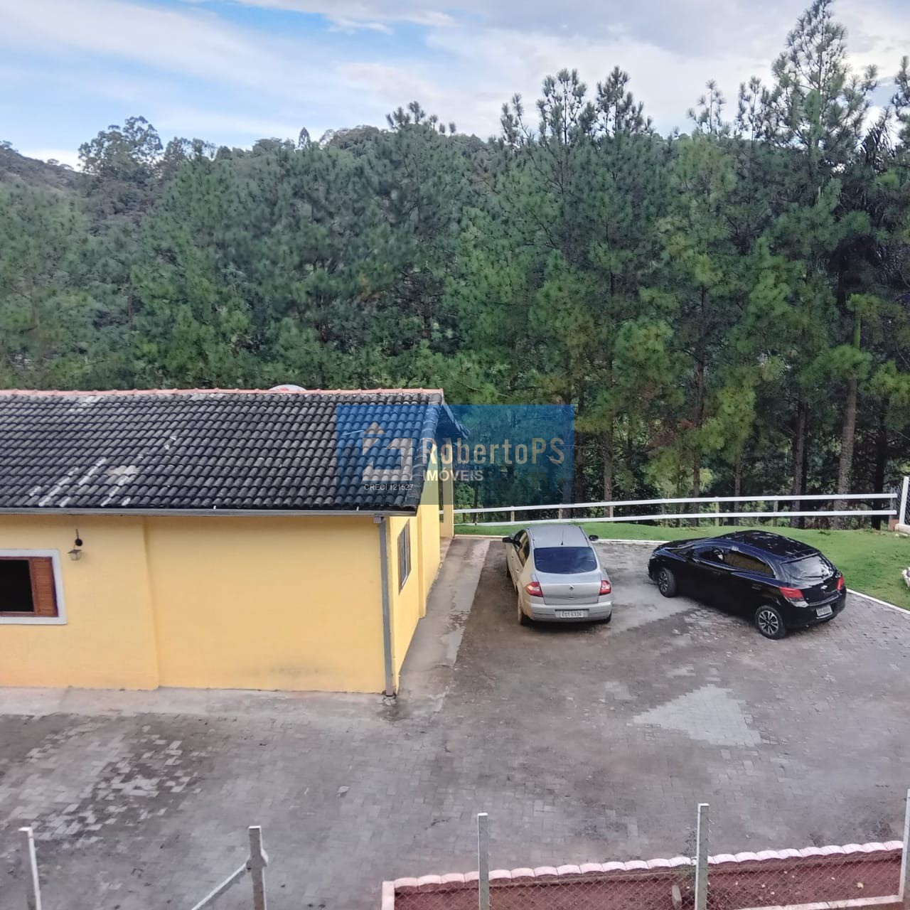 Chácara de 24000m2 (1 alqueire) com localização e vista maravilhosa
