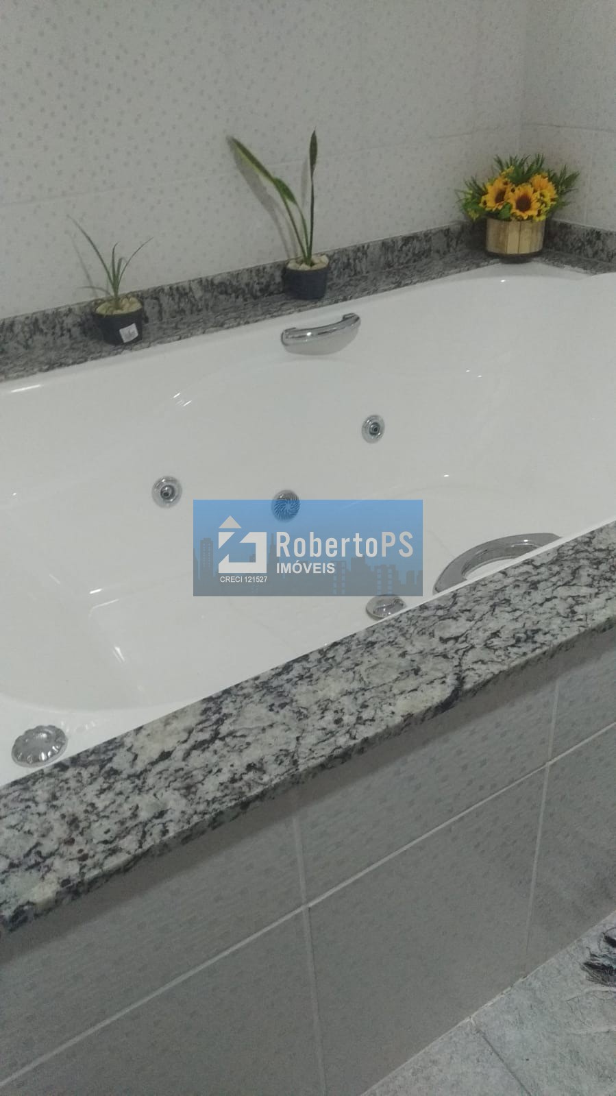 Chácara de 24000m2 (1 alqueire) com localização e vista maravilhosa
