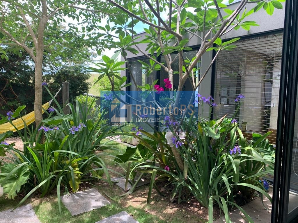 Casa de alto padrão em condomínio Alphaville II em São José dos Campos-SP: 3 quartos, 3 suítes, 3 salas, 5 banheiros, 4 vagas, 350m².