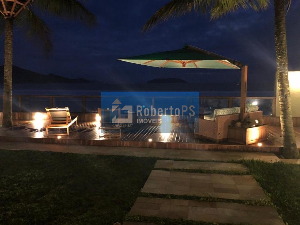 Magnífica Casa de Luxo à Venda em Ubatuba-SP, Bairro Maranduba - 3 Quartos, 3 Suítes, 2 Salas, 6 Banheiros, 2 Vagas, 600 m².