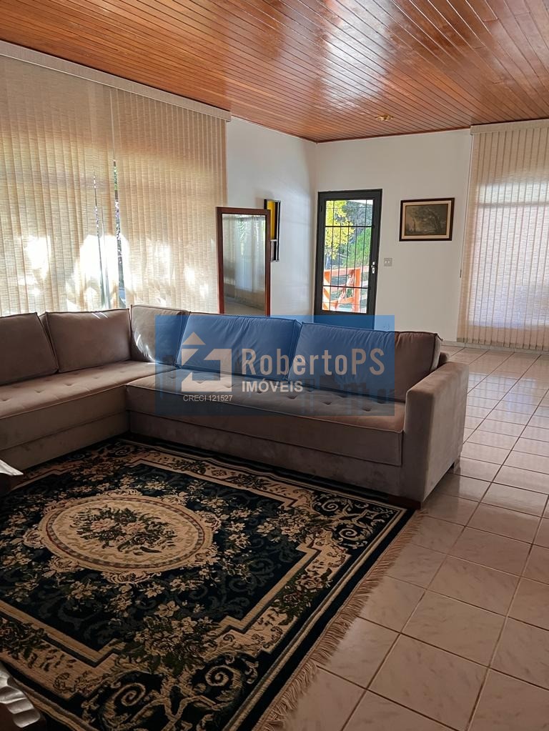 Imperdível: Sítio à venda no Centro de Santo Antônio do Pinhal-SP, com 4 quartos, 1 suíte, 2 salas, 4 banheiros, 8 vagas e 13.000m².