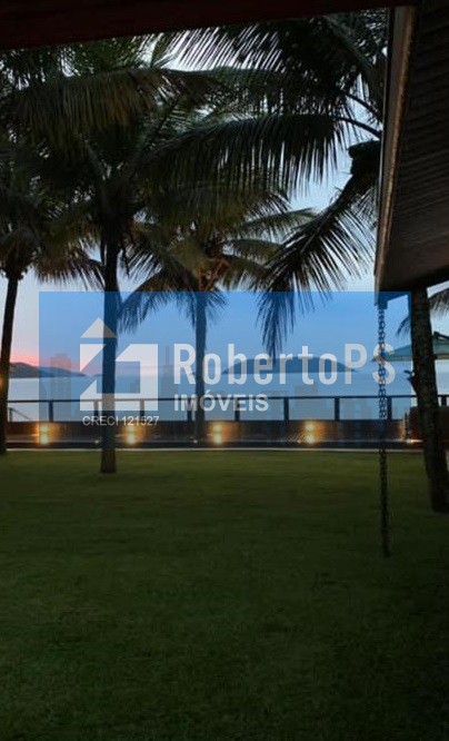 Magnífica Casa de Luxo à Venda em Ubatuba-SP, Bairro Maranduba - 3 Quartos, 3 Suítes, 2 Salas, 6 Banheiros, 2 Vagas, 600 m².