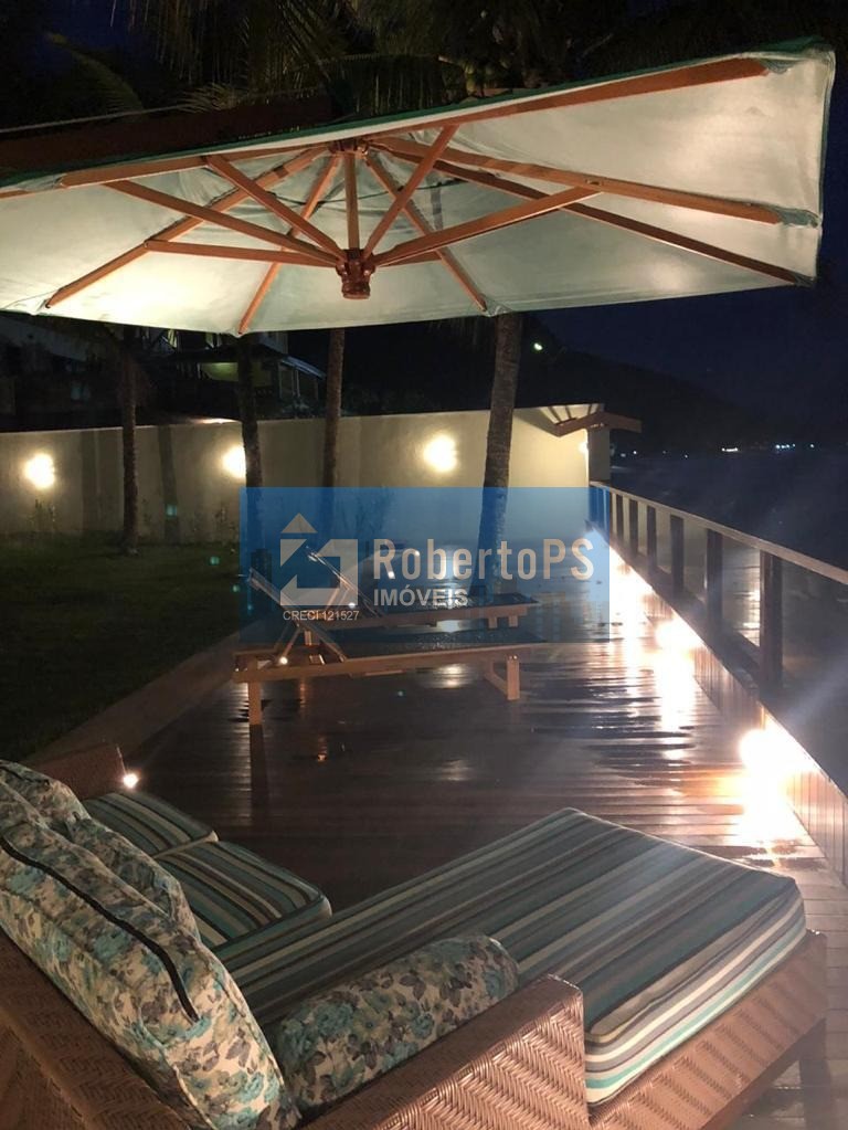 Magnífica Casa de Luxo à Venda em Ubatuba-SP, Bairro Maranduba - 3 Quartos, 3 Suítes, 2 Salas, 6 Banheiros, 2 Vagas, 600 m².