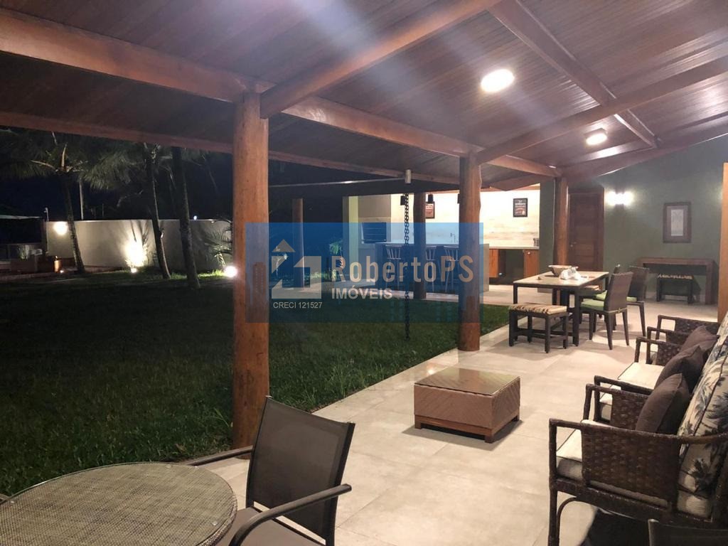 Magnífica Casa de Luxo à Venda em Ubatuba-SP, Bairro Maranduba - 3 Quartos, 3 Suítes, 2 Salas, 6 Banheiros, 2 Vagas, 600 m².