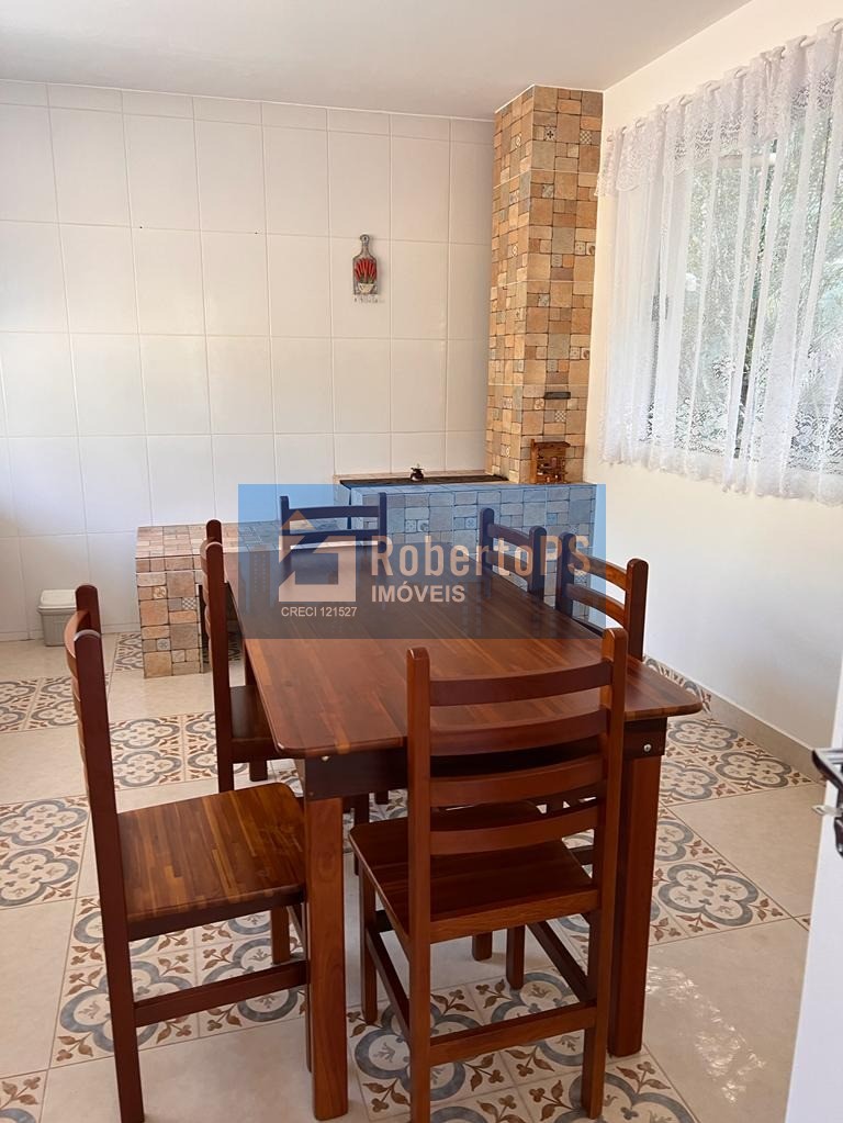 Imperdível: Sítio à venda no Centro de Santo Antônio do Pinhal-SP, com 4 quartos, 1 suíte, 2 salas, 4 banheiros, 8 vagas e 13.000m².