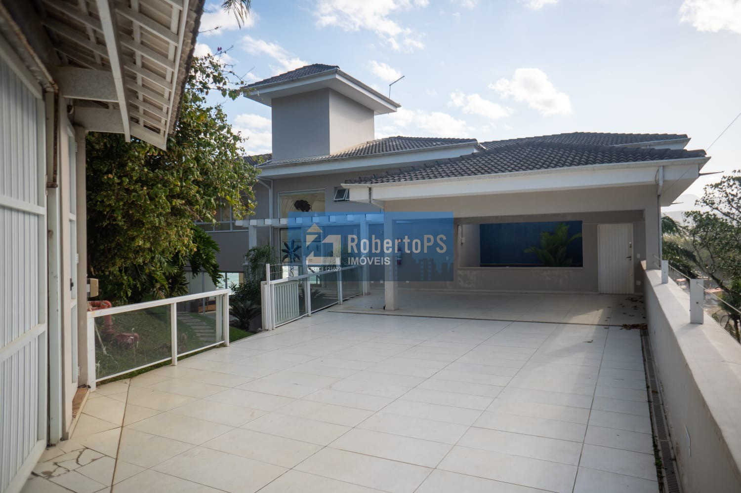 Oportunidade única: Pousada à venda em Ubatuba-SP, Centro - 20 quartos, 20 suítes, 60 salas, 22 banheiros, 20 vagas, 884m².