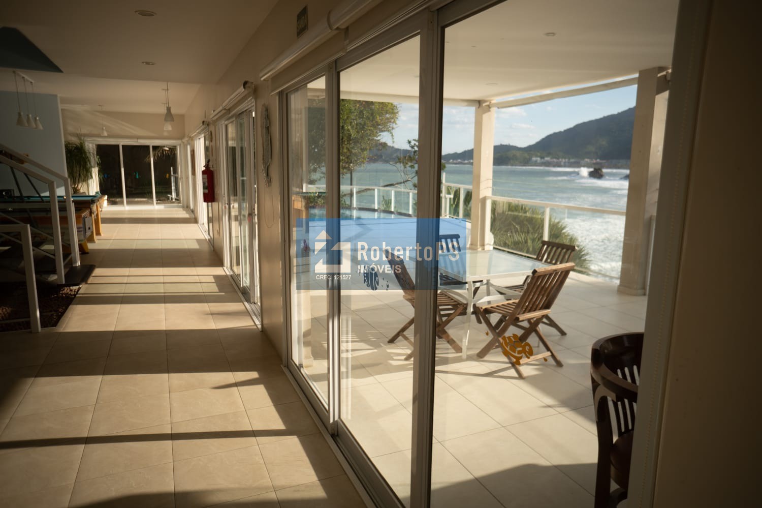 Oportunidade única: Pousada à venda em Ubatuba-SP, Centro - 20 quartos, 20 suítes, 60 salas, 22 banheiros, 20 vagas, 884m².