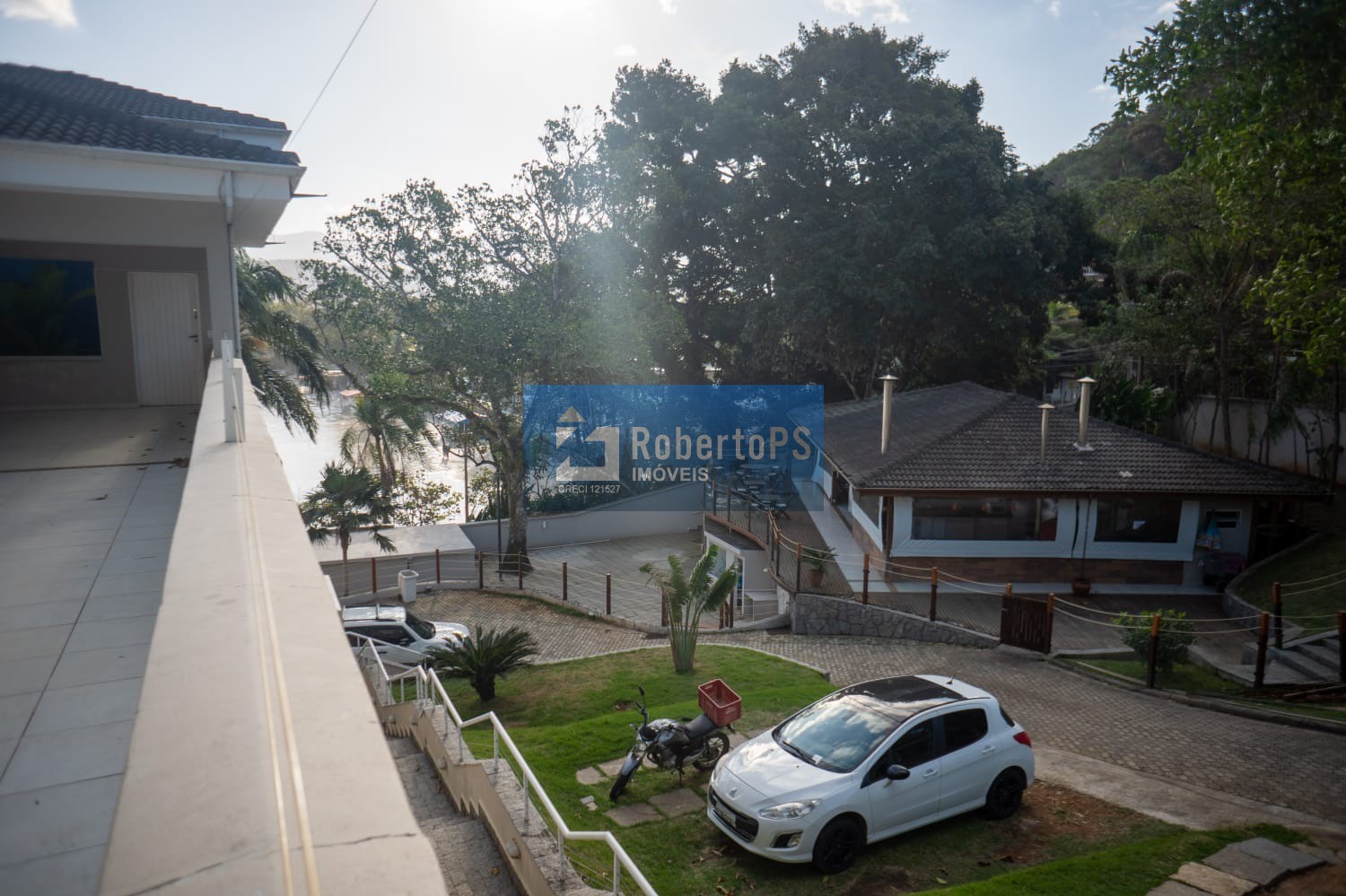Oportunidade única: Pousada à venda em Ubatuba-SP, Centro - 20 quartos, 20 suítes, 60 salas, 22 banheiros, 20 vagas, 884m².