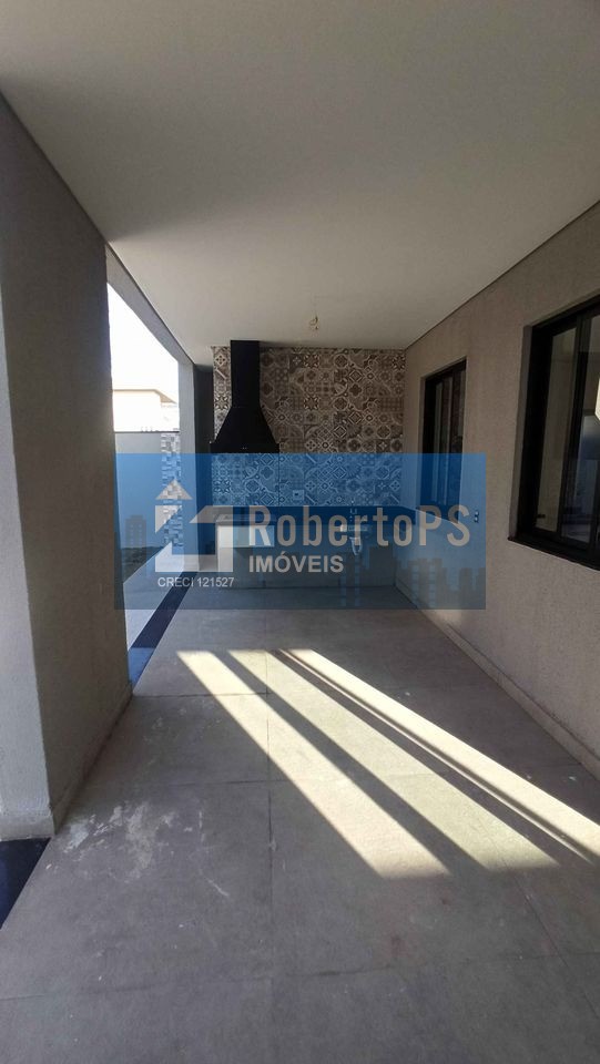 Casa em Condomínio à Venda em São José dos Campos-SP, 4 quartos, 1 suíte, 2 salas, 5 banheiros, 2 vagas, 241m². Venha Conferir!