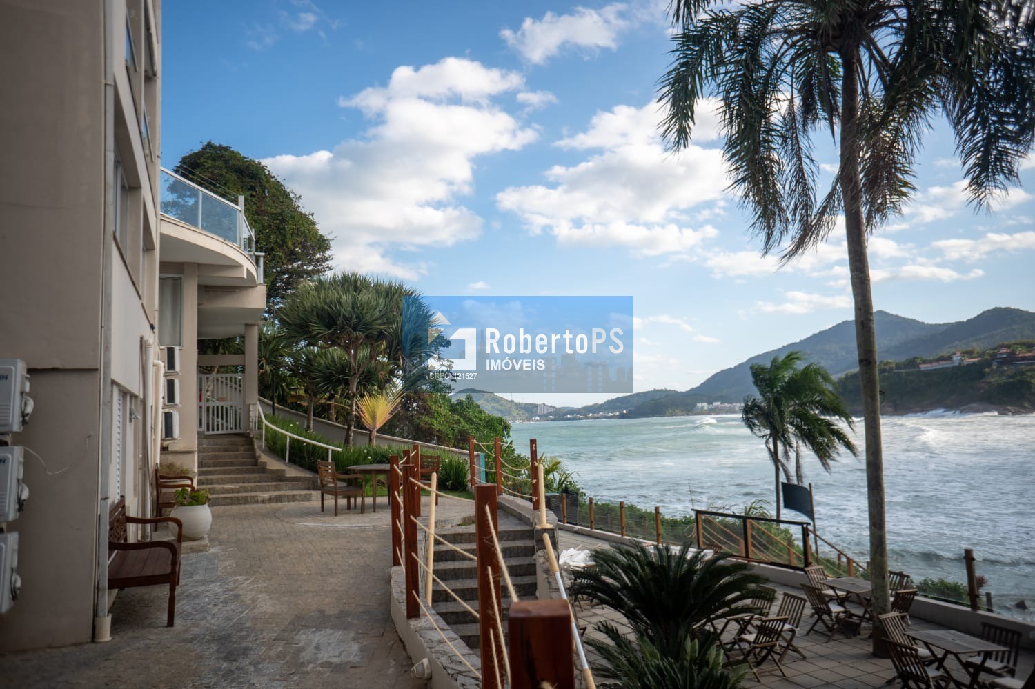 Oportunidade única: Pousada à venda em Ubatuba-SP, Centro - 20 quartos, 20 suítes, 60 salas, 22 banheiros, 20 vagas, 884m².
