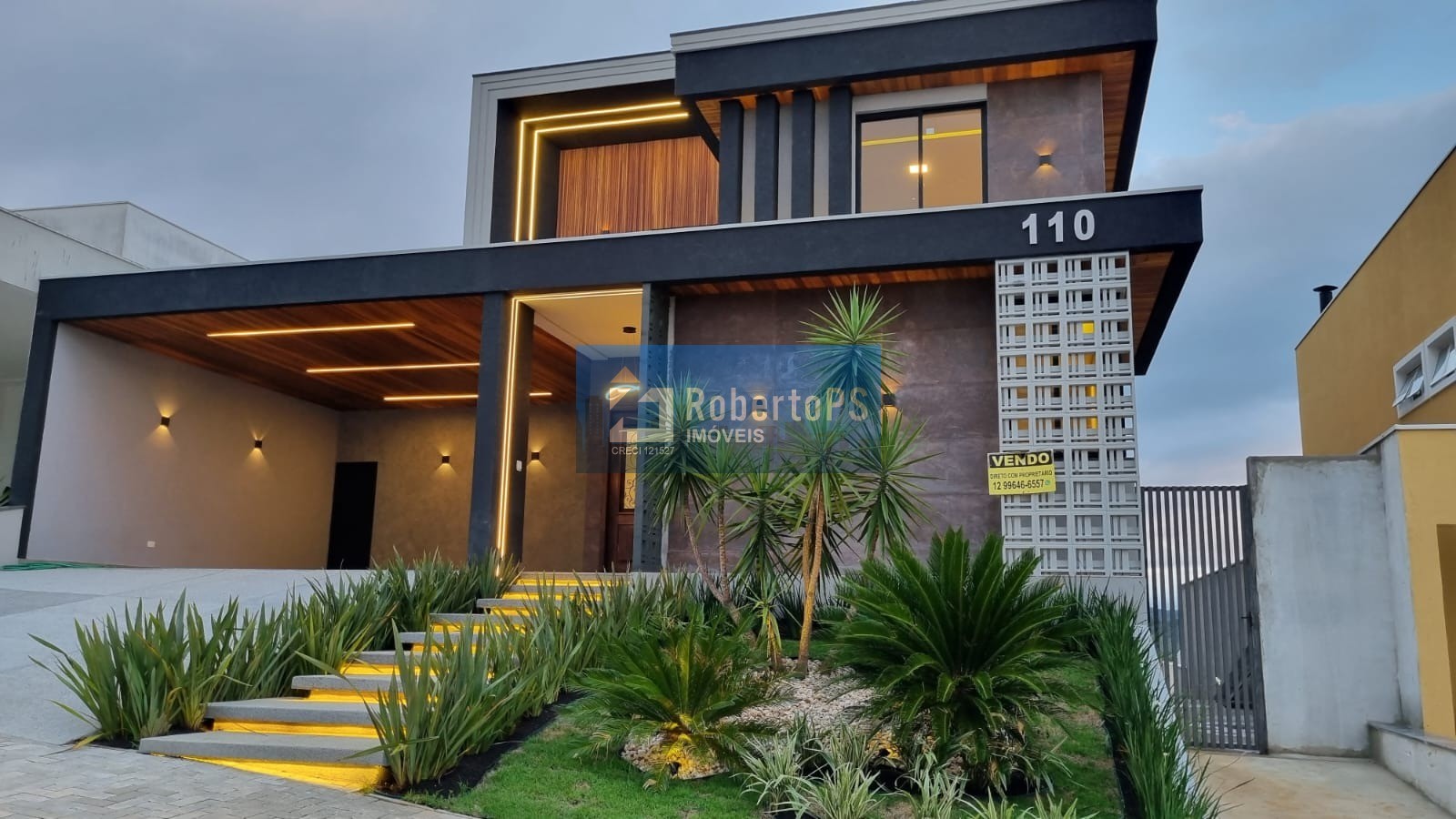 Casa maravilhosa 4 suítes, área gourmet e piscina aquecida no Urbanova