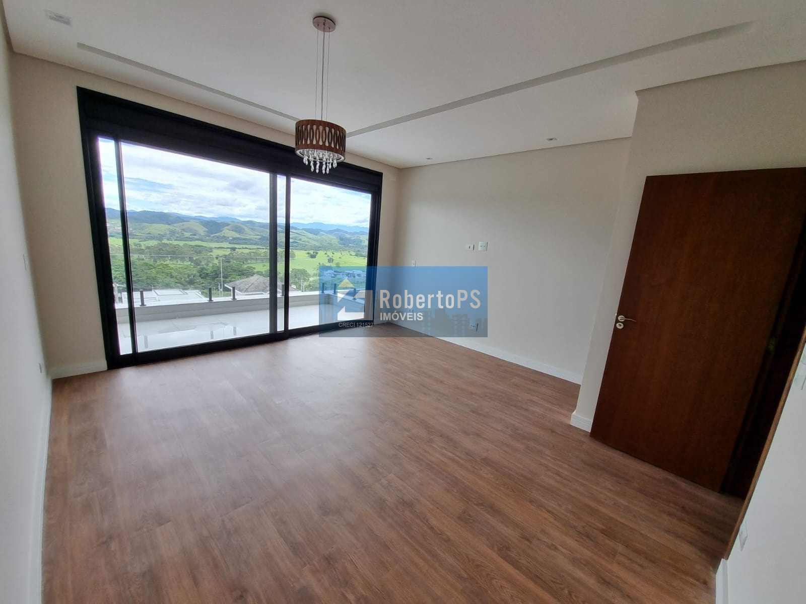 Casa maravilhosa 4 suítes, área gourmet e piscina aquecida no Urbanova