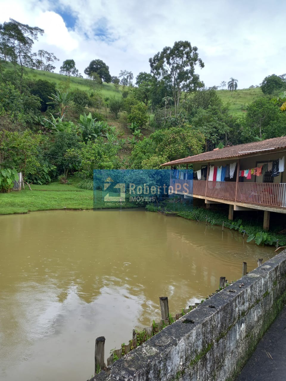 Vendo sitio de luxo no canto das águas em jacareí-sp: 3 quar