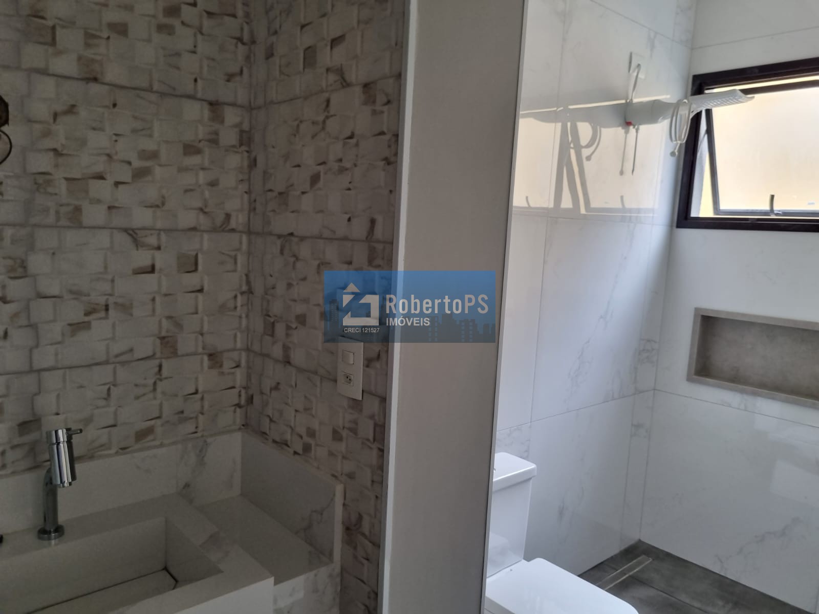 Casa maravilhosa 4 suítes, área gourmet e piscina aquecida no Urbanova