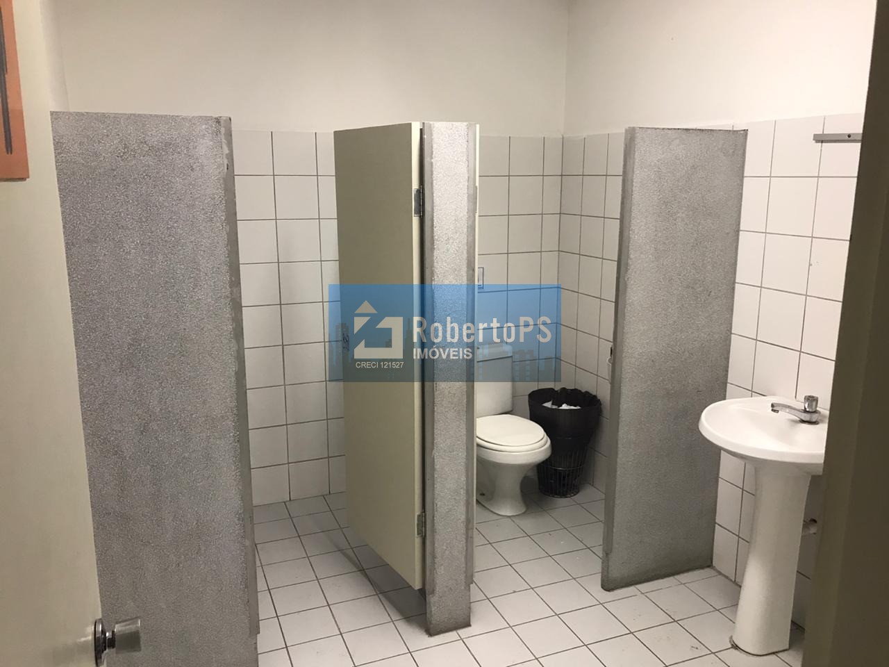 Predio Comercial de Alto Padrão no Jardim Paulista em São José dos Campos-SP: 2 Banheiros e 400m² de Área!