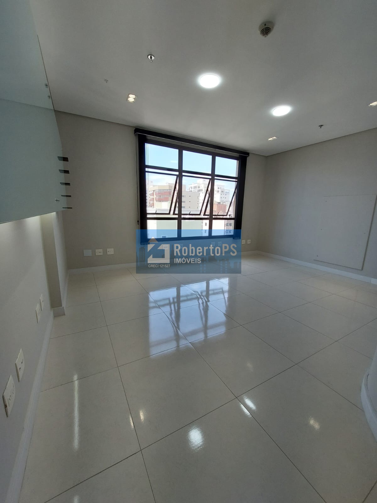 Sala comercial de alto padrão no jardim aquárius: 4 salas, 2