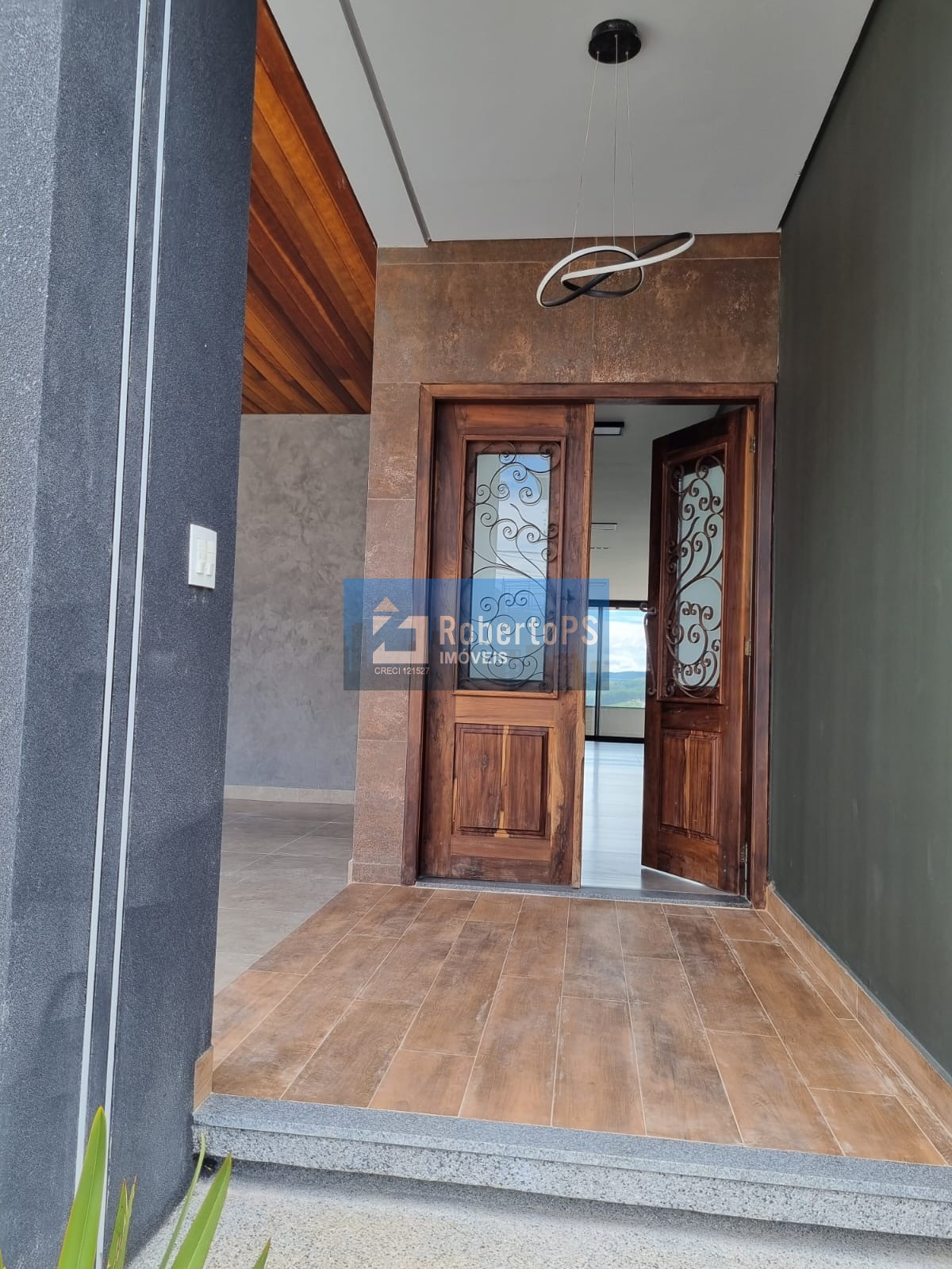 Casa maravilhosa 4 suítes, área gourmet e piscina aquecida no Urbanova