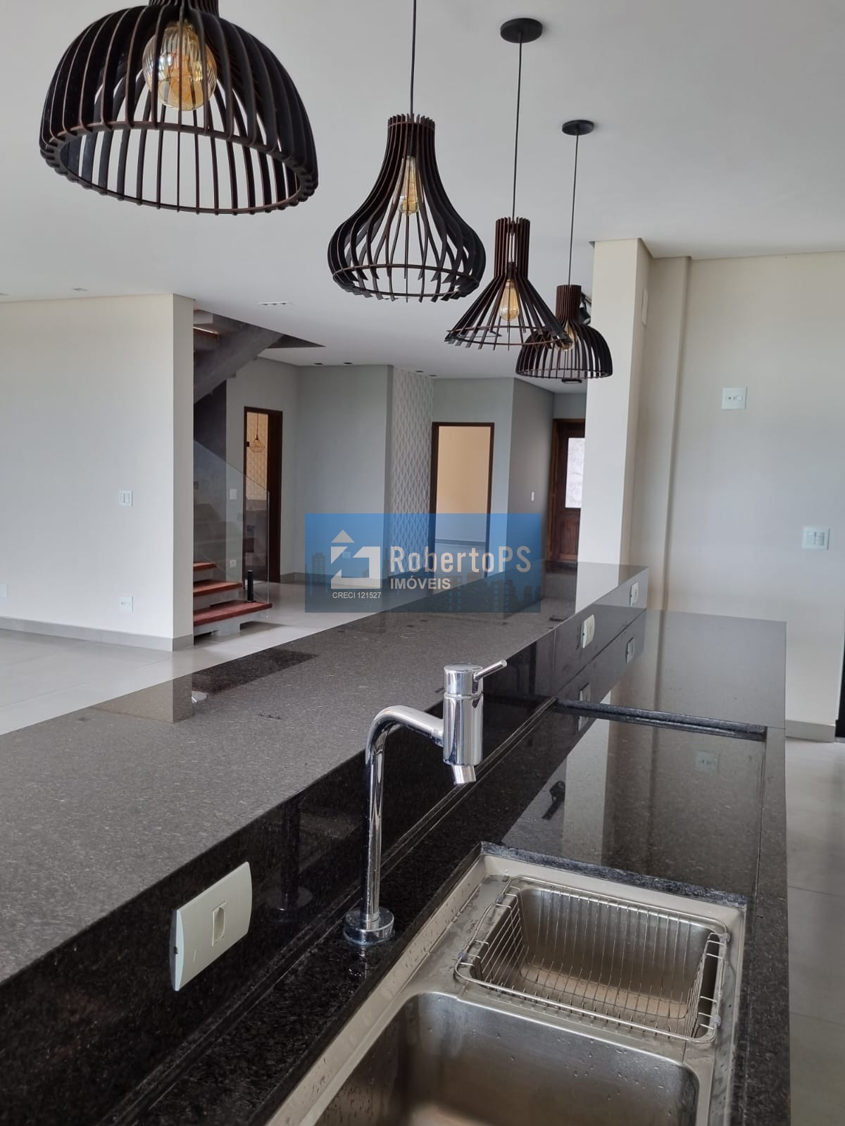 Casa maravilhosa 4 suítes, área gourmet e piscina aquecida no Urbanova