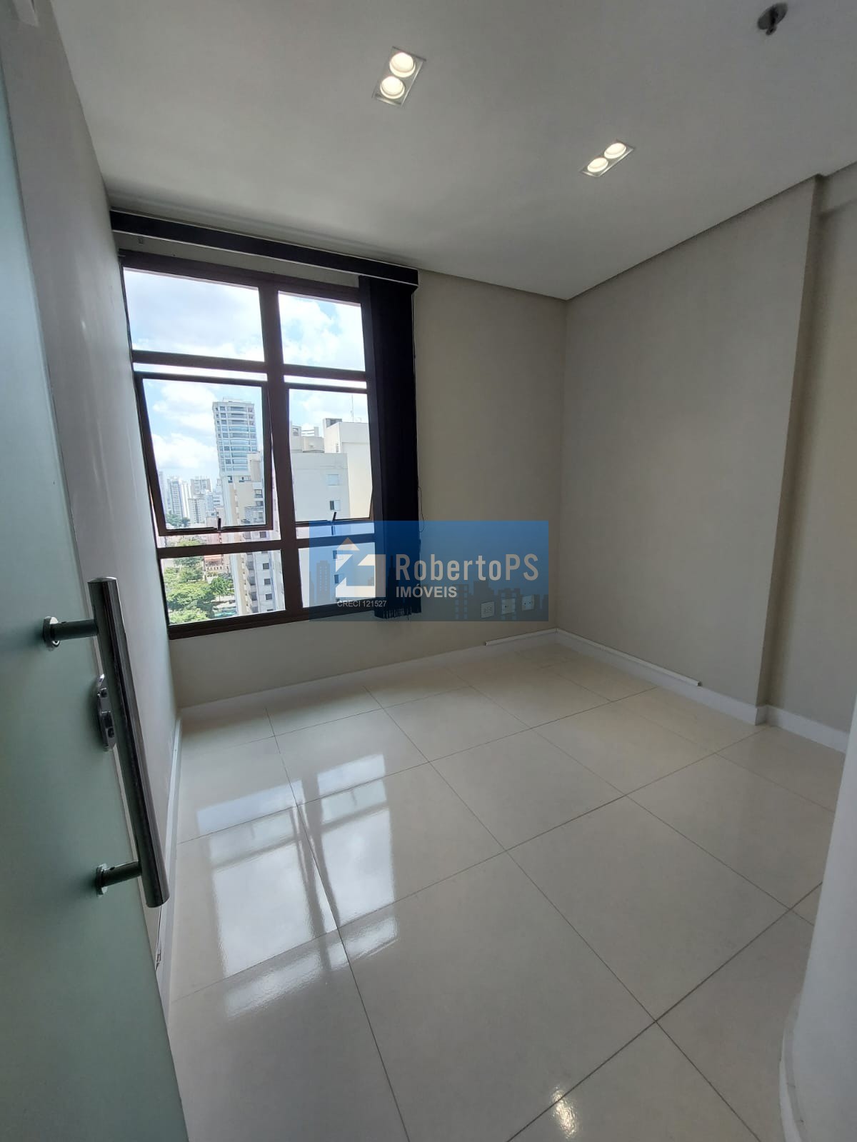 Sala comercial de alto padrão no jardim aquárius: 4 salas, 2