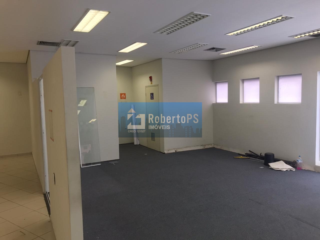 Predio Comercial de Alto Padrão no Jardim Paulista em São José dos Campos-SP: 2 Banheiros e 400m² de Área!