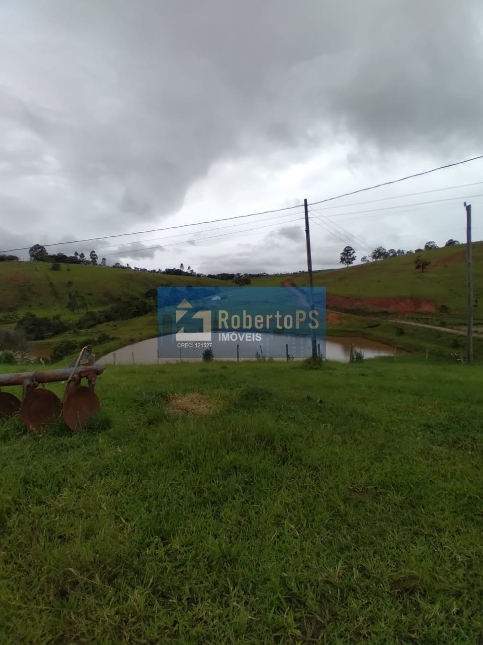 Vende-se fazenda roseta a 11 km do asfalto possui casa sede 