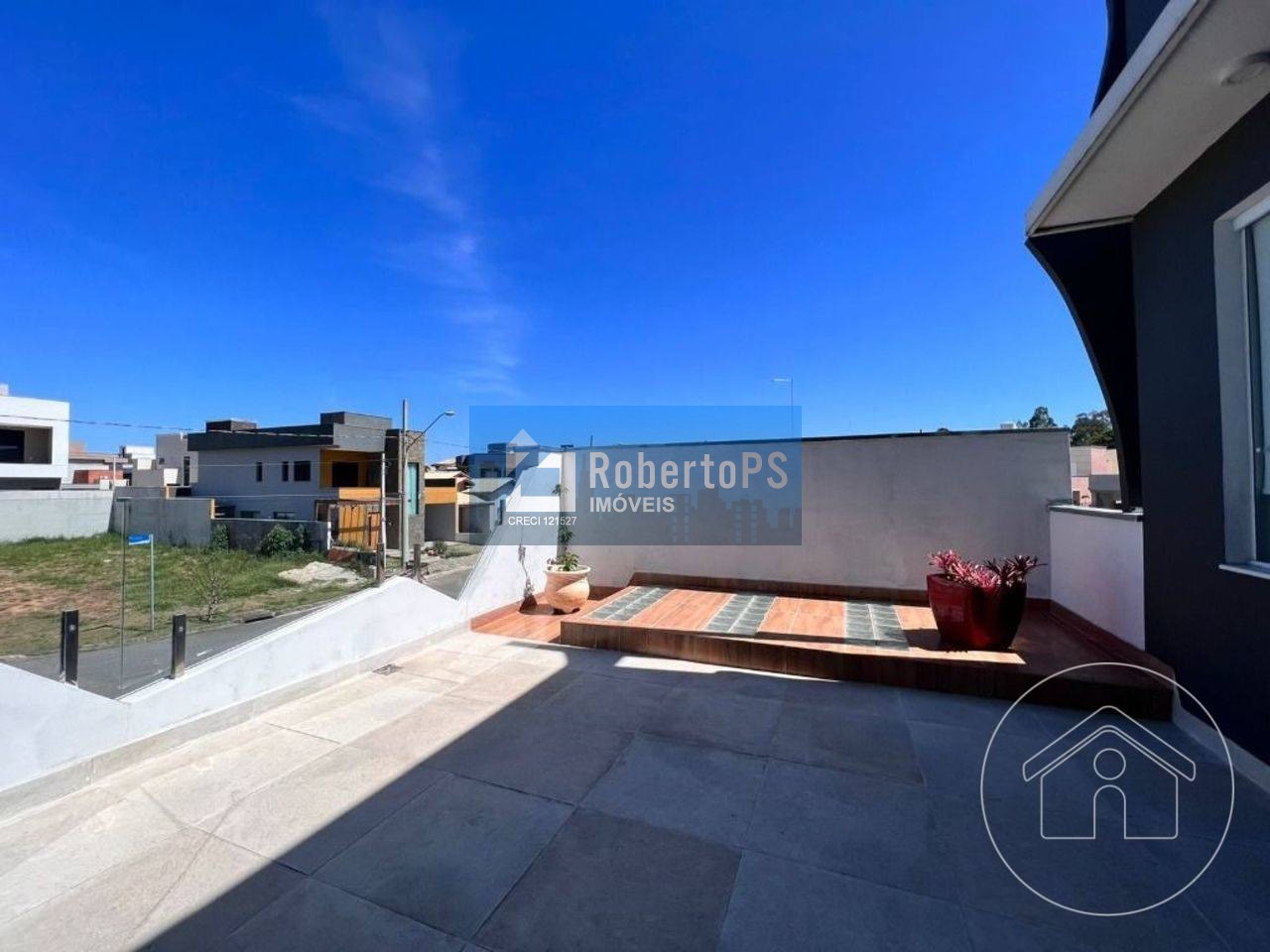 Maravilhoso sobrado com piscina à venda no Residencial Bela Vista em Caçapava