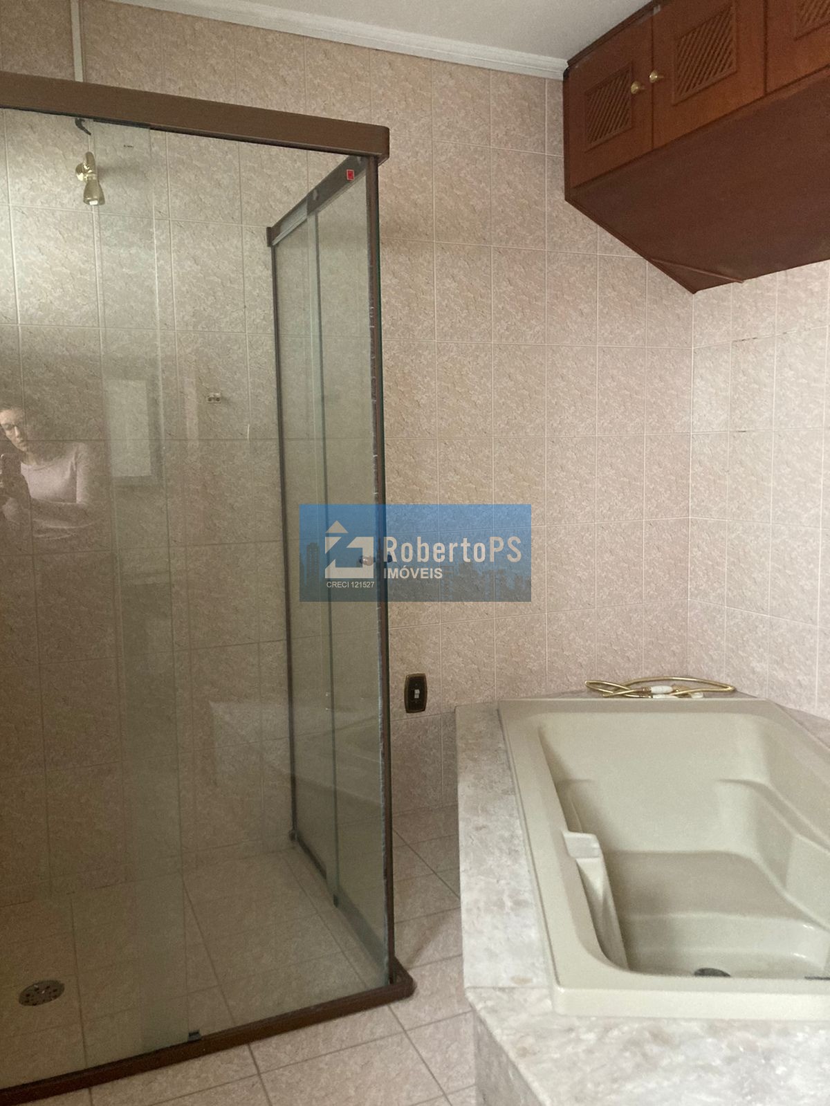 Abaixamos o valor desse imperdível apartamento à venda em Pindamonhangaba-SP, Centro: 3 quartos, 1 suíte, 1 sala, 3 banheiros, 2 vagas. 135,00m²