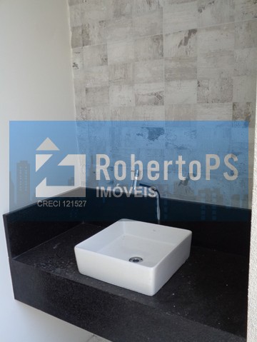 Sobrado com 4 suítes à venda, 374 m² por R$ 3.340.000 - cond