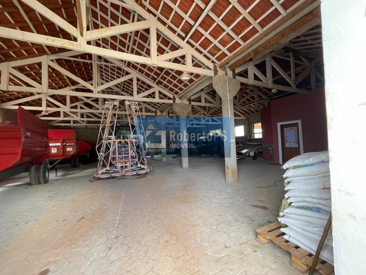Fazenda comercial à venda em minduri-mg - bairro centro, 171