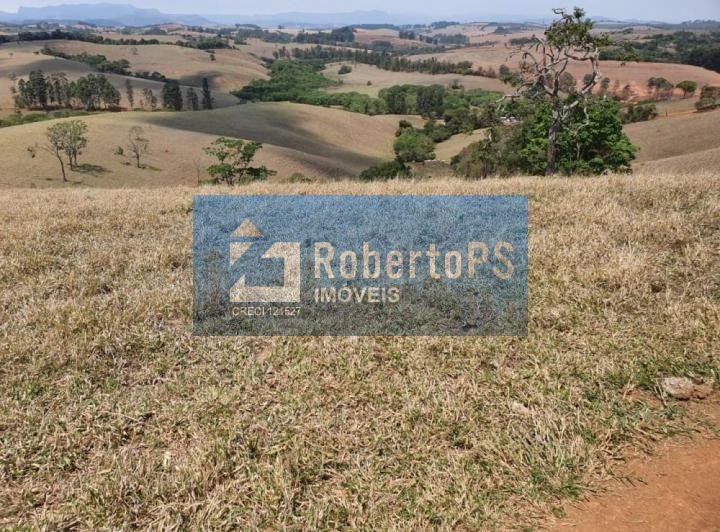 Fazenda de 242 hectares no centro de cruzília-mg, com 8 banh