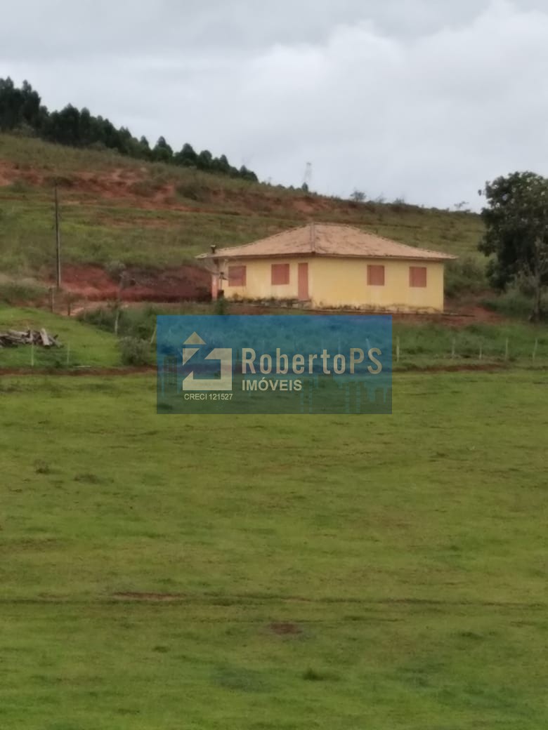Vende-se fazenda roseta a 11 km do asfalto possui casa sede 