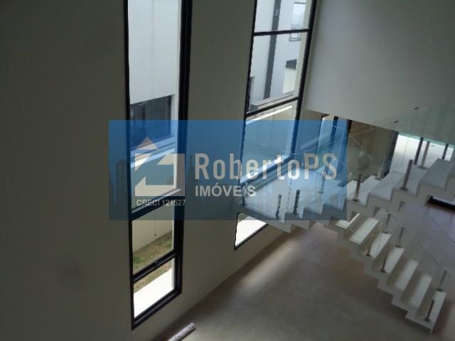 Sobrado com 4 suítes à venda, 374 m² por R$ 3.340.000 - cond