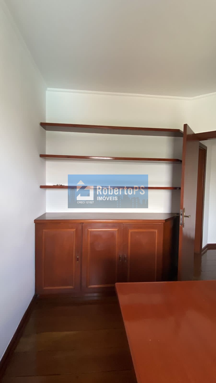 Abaixamos o valor desse imperdível apartamento à venda em Pindamonhangaba-SP, Centro: 3 quartos, 1 suíte, 1 sala, 3 banheiros, 2 vagas. 135,00m²